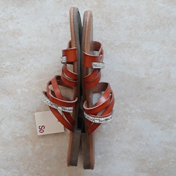 2x*Host Pick*SO fancy slip on sandals - Picture 3 of 5